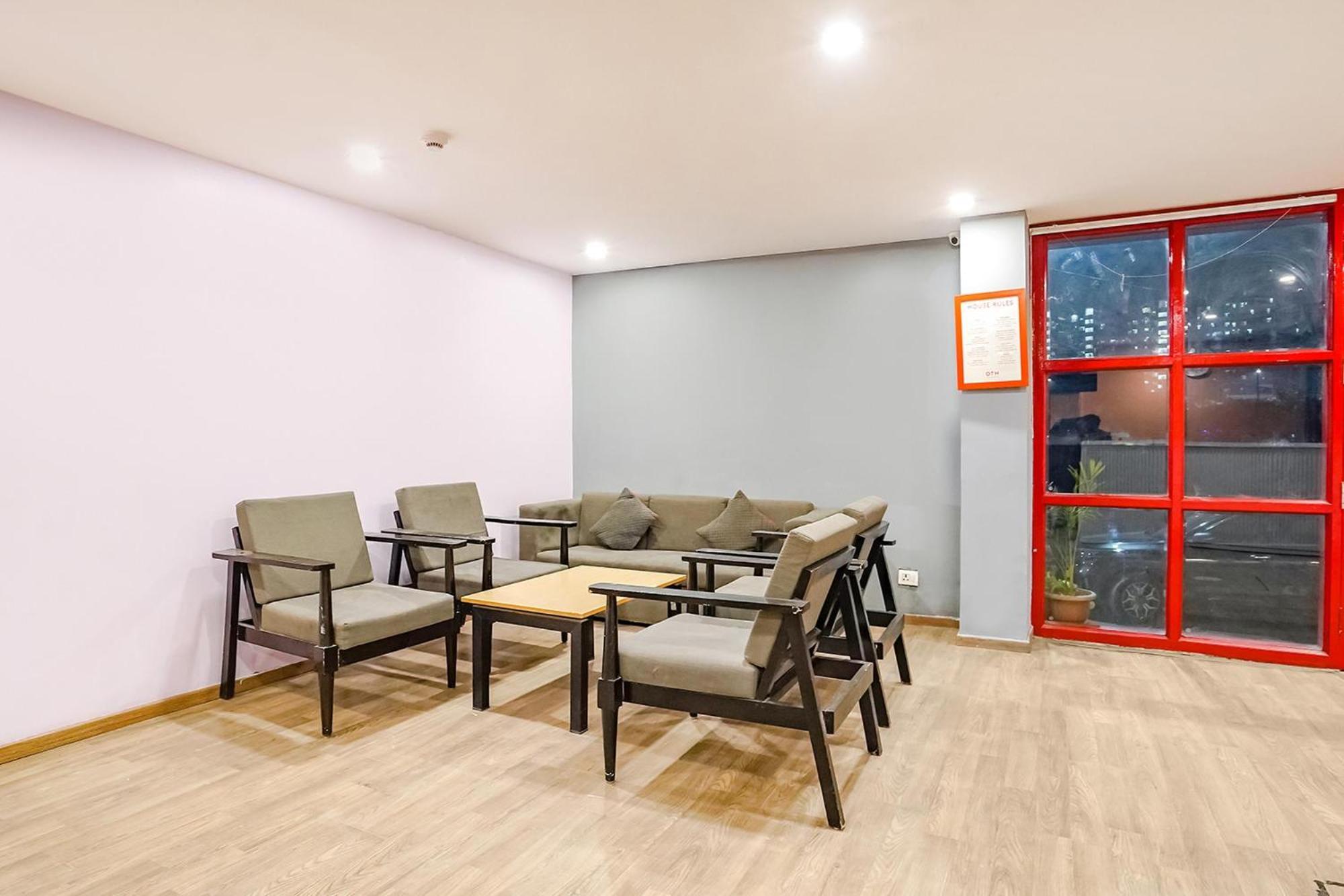 Super Townhouse O Hotel Aditya Residency Near Parthala Over Bridge Sector 121 Noida Indirapuram Exteriör bild
