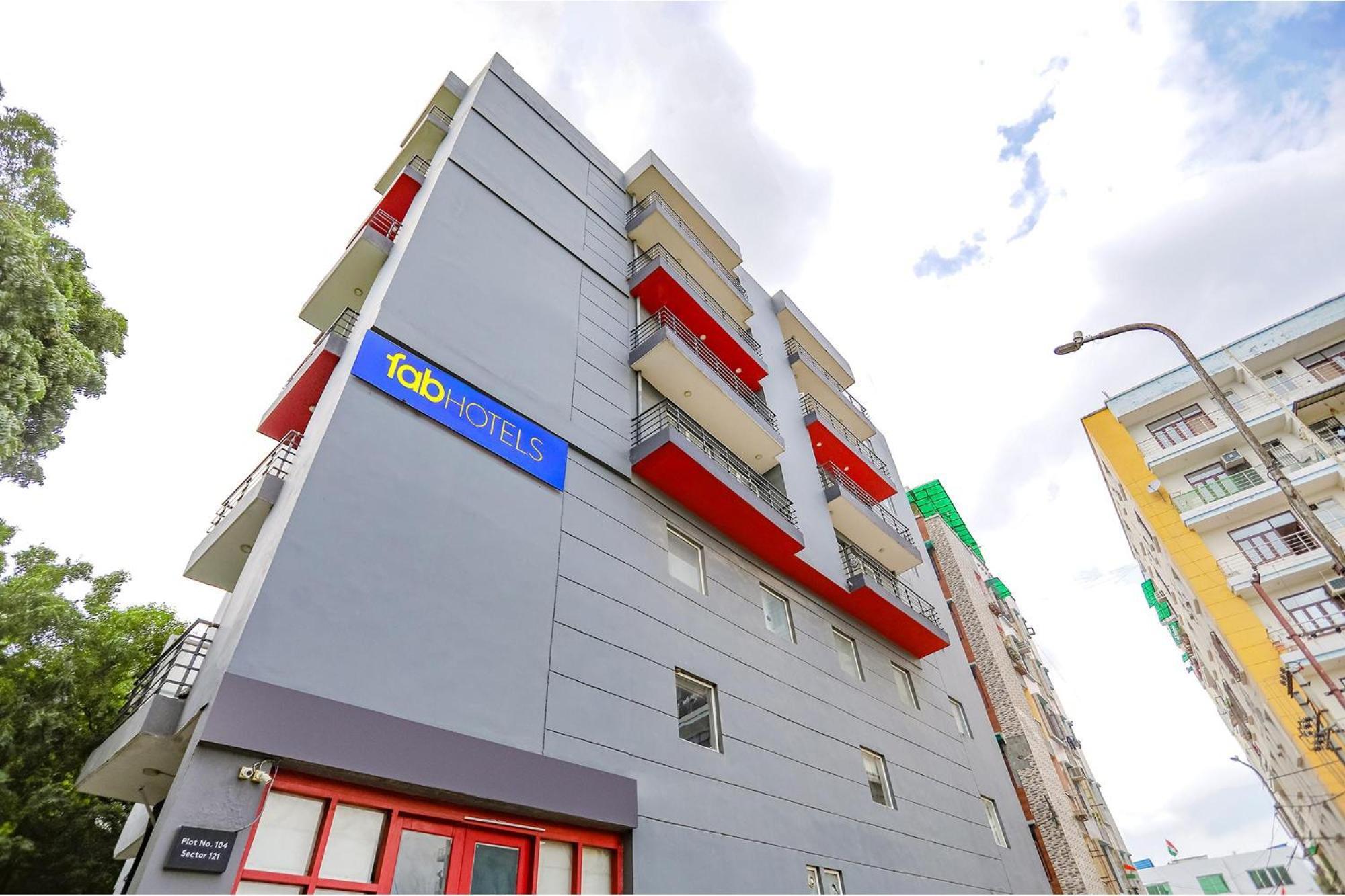 Super Townhouse O Hotel Aditya Residency Near Parthala Over Bridge Sector 121 Noida Indirapuram Exteriör bild