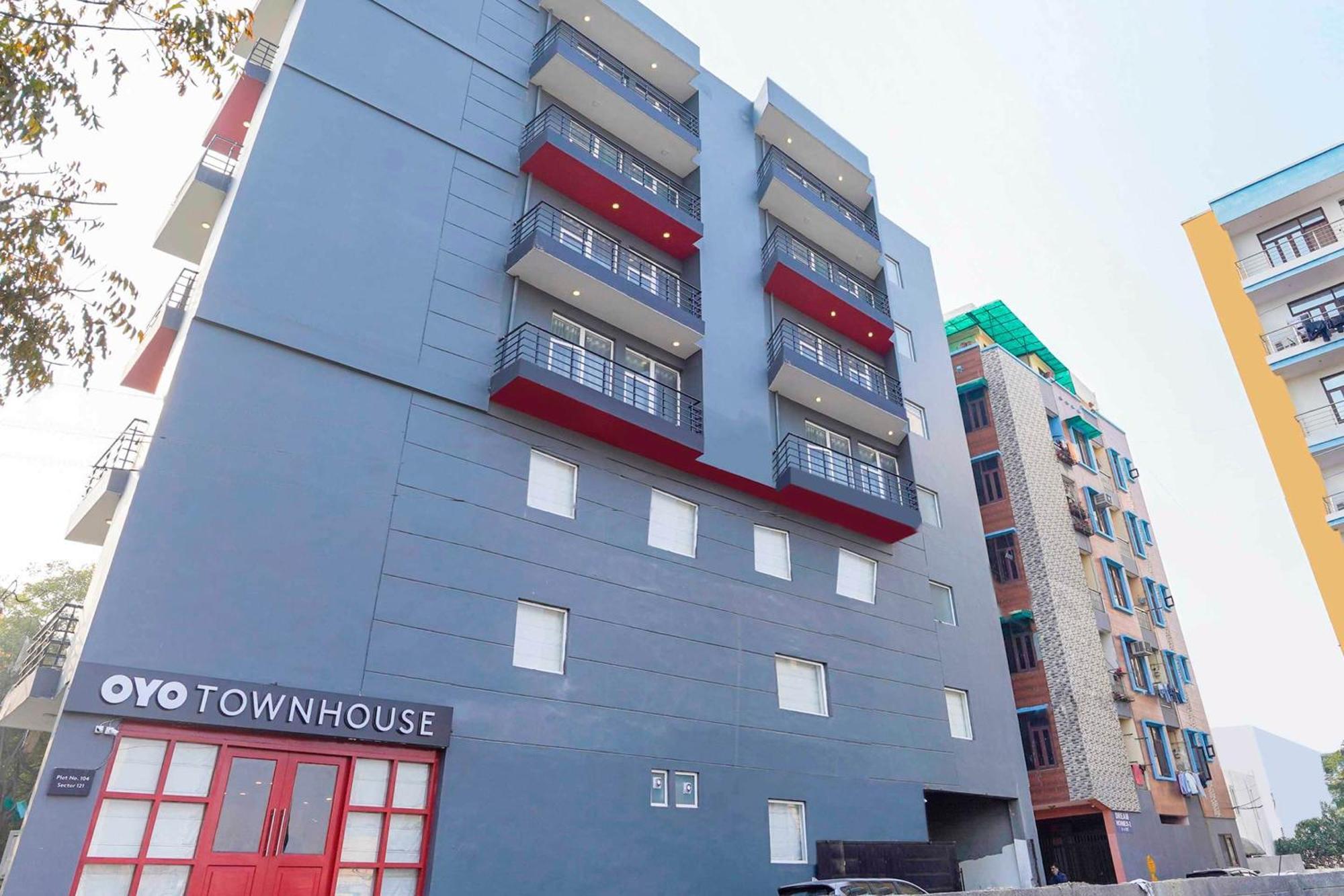Super Townhouse O Hotel Aditya Residency Near Parthala Over Bridge Sector 121 Noida Indirapuram Exteriör bild
