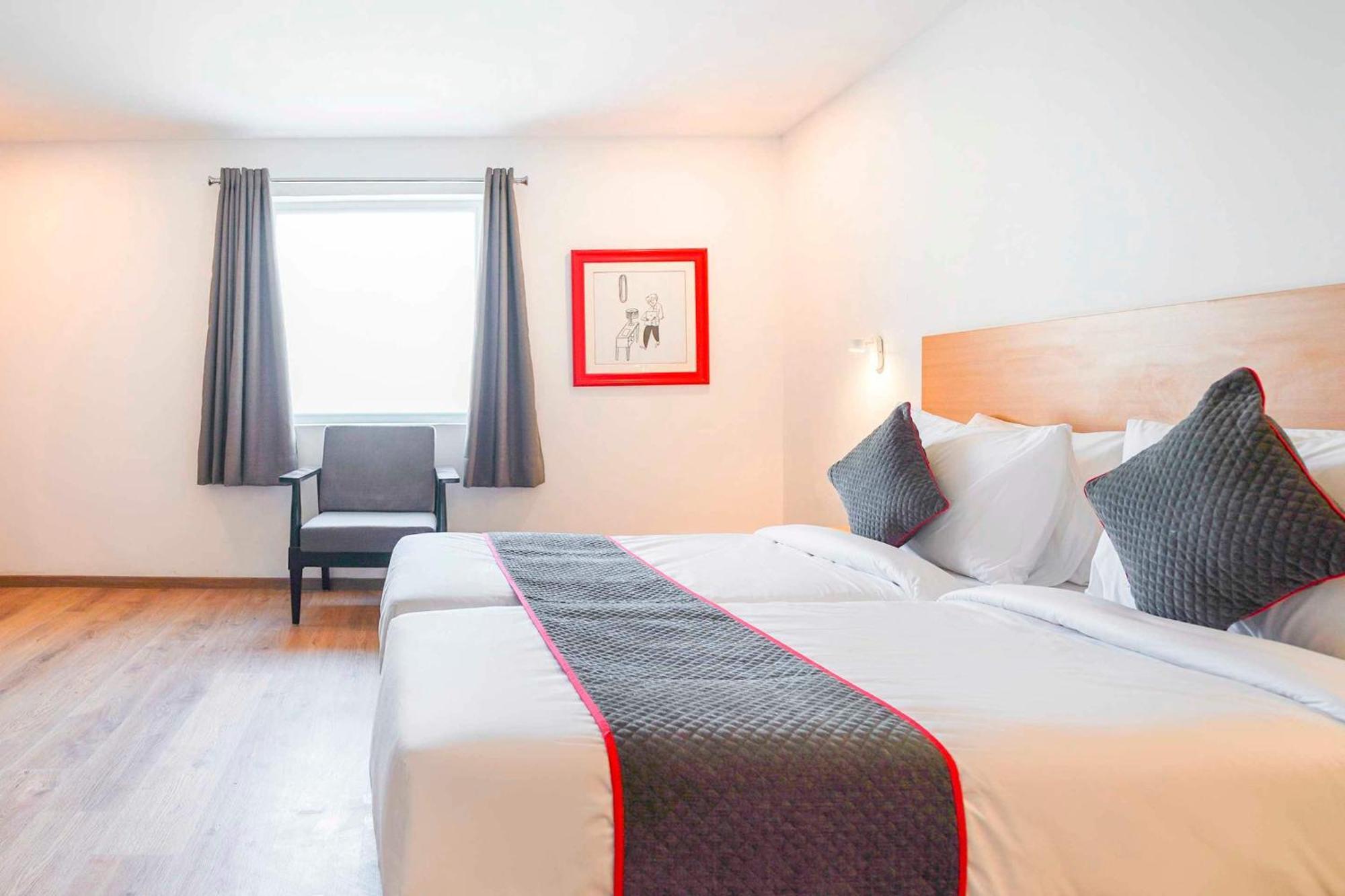 Super Townhouse O Hotel Aditya Residency Near Parthala Over Bridge Sector 121 Noida Indirapuram Exteriör bild
